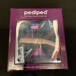 Toddler shoe/19 (US 4 - 4.5 Toddler)/New/pediped